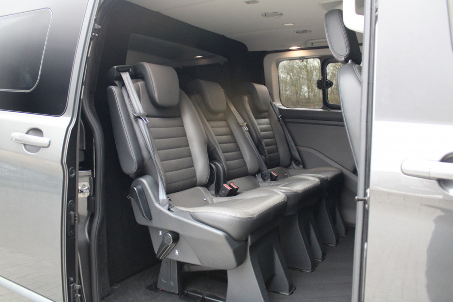 Ford Tourneo Custom 320 2.0 TDCI L2H1 185pk - 2x Schuif - Xenon - Trekhaak - Standkachel - Leder - Camera - Carplay - Blindspot - Rijklaar