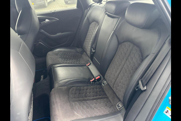 Audi RS6 *PERFORMANCE*CERAMIC*SOFCL*B&O*HUD*AKRA*KW*CONCAVE