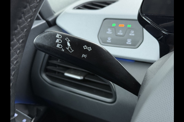 Volkswagen ID.3 First Plus 58kWh Navi-Pro Adap.Cruise Camera 19" Ecc Apple Carplay Android Auto SOH 86% Stoel+Stuurverwarming Lmv Matrix led Privacy Glas Keyless Rijstrooksensor Origineel Nederlandse Auto