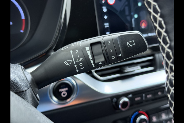 Kia e-Niro 64kWh Leer+Elek.Stoel+Memory+Gekoeld Warmtepomp ExecutiveLine JBL®-Hifi Adap.Cruise Camera Navi Ecc Pdc Stoelverwarming-Koeling SOH 100% Stuurverwarming  Keyless Blind Spot Lane Assist Led Lmv 17" 1e Eigenaar Origineel Nederlandse Auto € 48.000,- nieuw