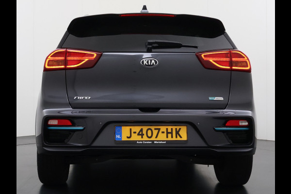 Kia e-Niro 64kWh Leer+Elek.Stoel+Memory+Gekoeld Warmtepomp ExecutiveLine JBL®-Hifi Adap.Cruise Camera Navi Ecc Pdc Stoelverwarming-Koeling SOH 100% Stuurverwarming  Keyless Blind Spot Lane Assist Led Lmv 17" 1e Eigenaar Origineel Nederlandse Auto € 48.000,- nieuw