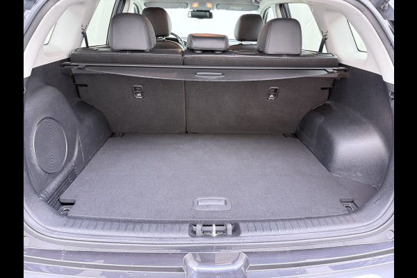 Kia e-Niro 64kWh Leer+Elek.Stoel+Memory+Gekoeld Warmtepomp ExecutiveLine JBL®-Hifi Adap.Cruise Camera Navi Ecc Pdc Stoelverwarming-Koeling SOH 100% Stuurverwarming  Keyless Blind Spot Lane Assist Led Lmv 17" 1e Eigenaar Origineel Nederlandse Auto € 48.000,- nieuw