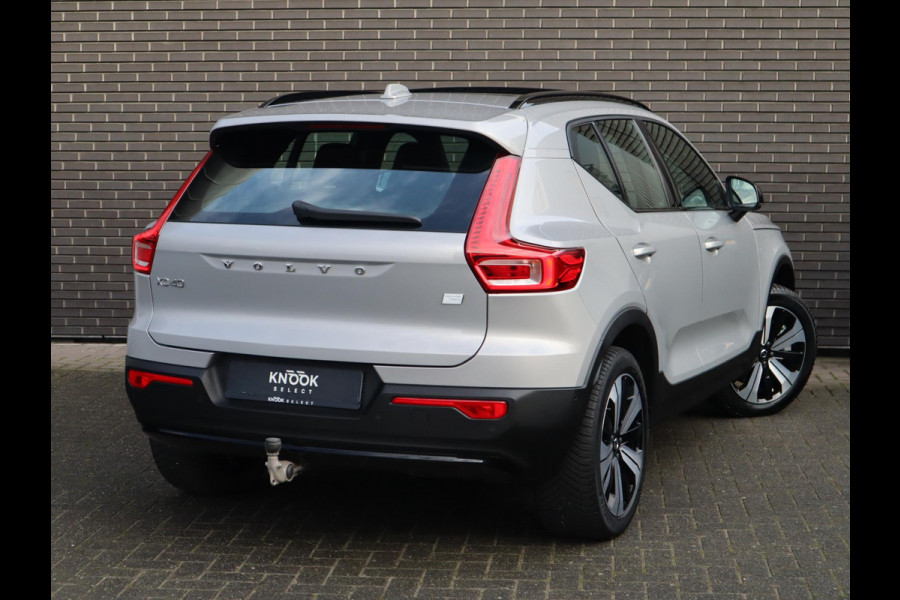 Volvo XC40 Recharge Twin Ultimate 78 kWh / Panoramadak / Stoelverwarming / Parkeersensoren voor+achter / Apple Carplay/Android Auto / 19 Inch / LED / Harman Kardon