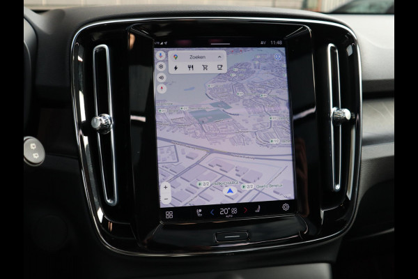 Volvo XC40 Recharge Twin Ultimate 78 kWh / Panoramadak / Stoelverwarming / Parkeersensoren voor+achter / Apple Carplay/Android Auto / 19 Inch / LED / Harman Kardon