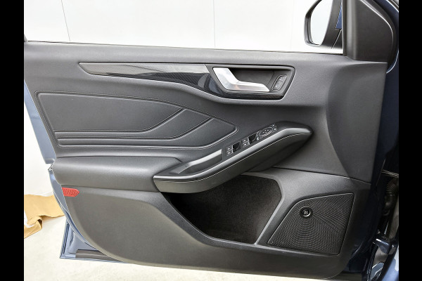 Ford Focus 1.0 EcoBoost Hybrid ST Line X Business (TREKHAAK AFNEEMBAAR, CAMERA, STUUR-/STOELVERWARMING, 1e EIGENAAR)