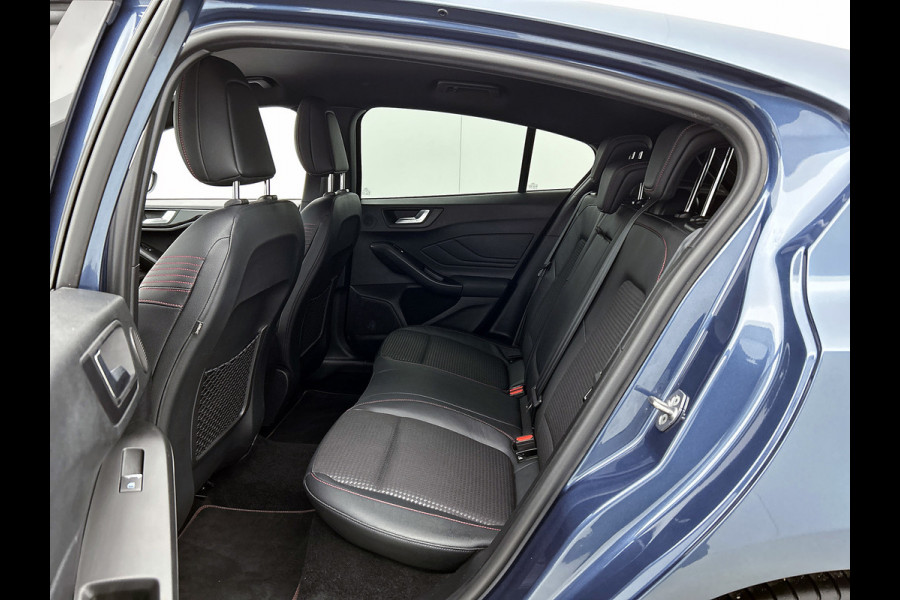 Ford Focus 1.0 EcoBoost Hybrid ST Line X Business (TREKHAAK AFNEEMBAAR, CAMERA, STUUR-/STOELVERWARMING, 1e EIGENAAR)