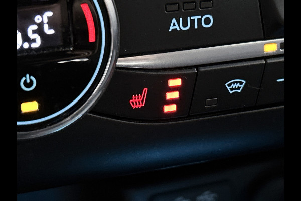 Ford Focus 1.0 EcoBoost Hybrid ST Line X Business (TREKHAAK AFNEEMBAAR, CAMERA, STUUR-/STOELVERWARMING, 1e EIGENAAR)