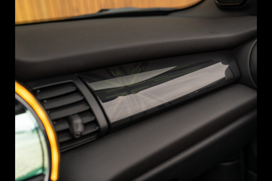 MINI Cabrio 2.0 John Cooper Works Chili | Harman/Kardon | Camera | Stoelverwarming