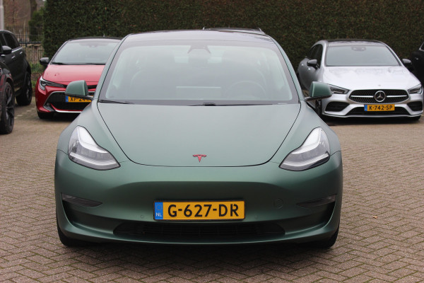Tesla Model 3 Long Range AWD 75 kWh / NIEUWE BATTERIJ / SoH 88.4% / Trekhaak / Autopilot / Panoramadak / Camera / Leder / 19'' / Leder / Premium Audio /