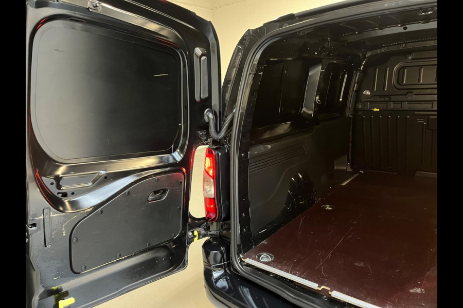 Opel Combo Benzine 1.2 Turbo L2H1 Edition 3Persoons, Airco, CruiseControl, Navigatie, Trekhaak, RIJKLAARPRIJS!