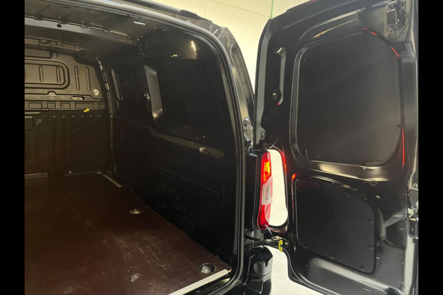 Opel Combo Benzine 1.2 Turbo L2H1 Edition 3Persoons, Airco, CruiseControl, Navigatie, Trekhaak, RIJKLAARPRIJS!