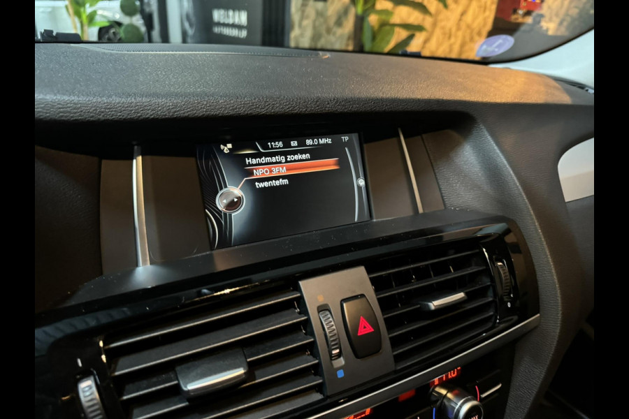 BMW X3 XDrive20i Advantage Garantie Leder Keyless Elek. Achterklep Cruise Clima Navi Rijklaar