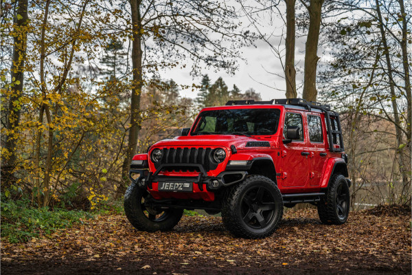 Jeep Wrangler Unlimited 2.0T - Method velgen 20" - Liftkit - Dakrek - stalen V&A bumper