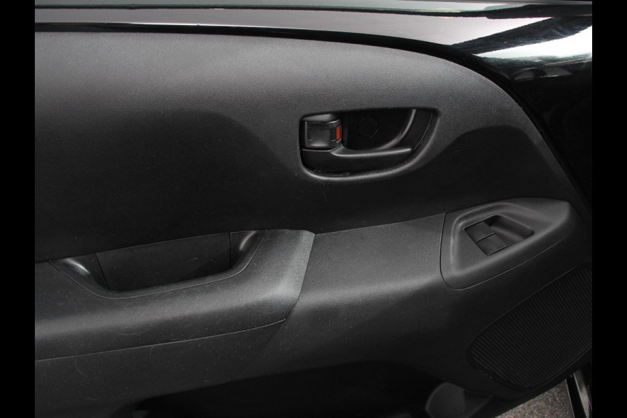 Peugeot 108 1.0 e-VTi Active | Airco | Electrisch pakket | Bluetooth | Led | 5 deurs