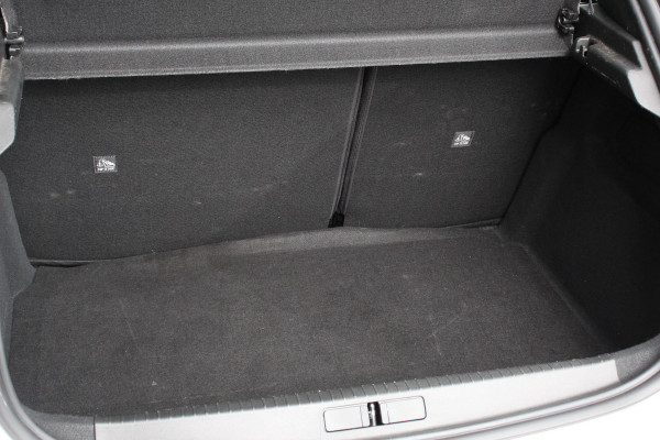 Opel Corsa 1.2 100pk Turbo GS Line Navigatie Apple Carplay/Android Auto Climate Control Cruise Control Lichtmetalen velgen Sportstoelen