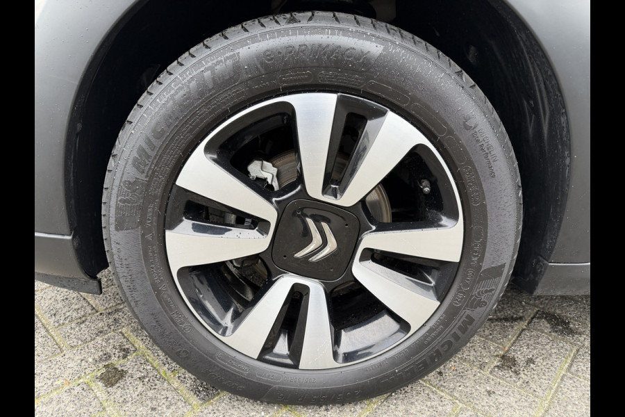Citroën C3 110pk Max (Camera - Keyless Entry - Automatische Airco - LED - Navigatie - Apple Carplay)