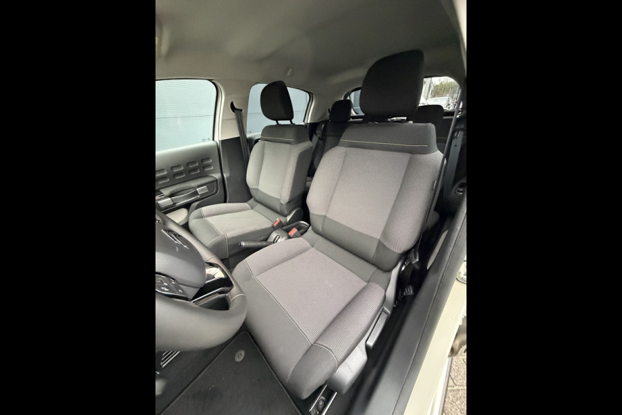 Citroën C3 110pk Max (Camera - Keyless Entry - Automatische Airco - LED - Navigatie - Apple Carplay)