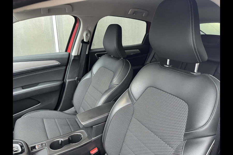 Renault Arkana 1.6 E-Tech Hybrid 145 Intens