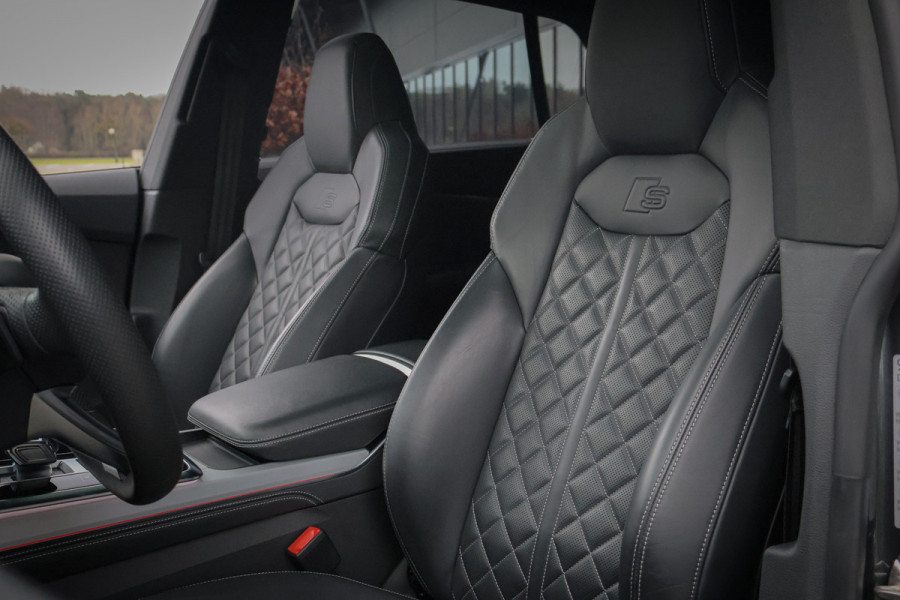 Audi Q8 60 TFSI e quattro Pro Line S Competition ADAPTIVE CRUISE | MASSAGE | STOELVERKOELING & VERWARMING | AERA PACK | STUURVERWARMING | DUBBEL GLAS | TREKHAAK | LEDER | SPORTSTOELEN |