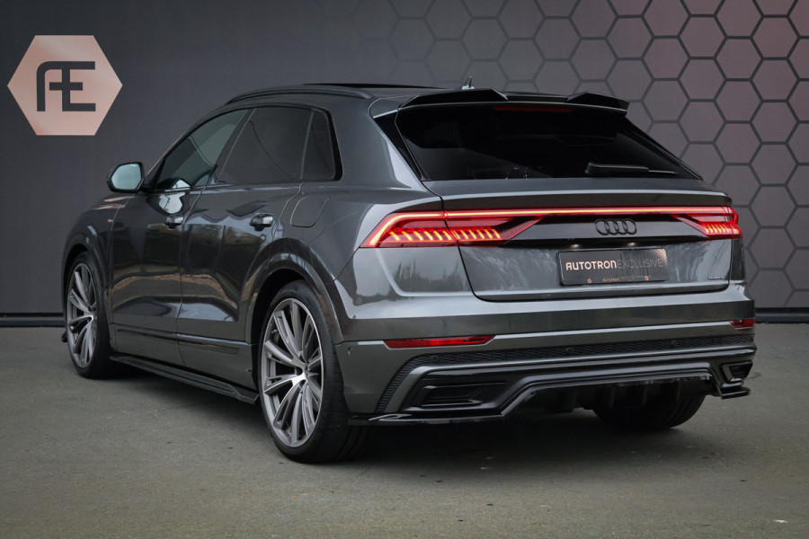 Audi Q8 60 TFSI e quattro Pro Line S Competition ADAPTIVE CRUISE | MASSAGE | STOELVERKOELING & VERWARMING | AERA PACK | STUURVERWARMING | DUBBEL GLAS | TREKHAAK | LEDER | SPORTSTOELEN |