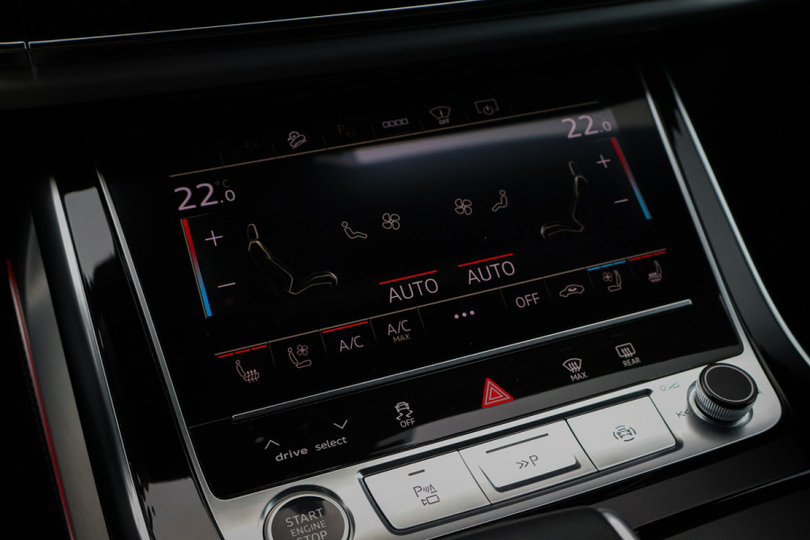 Audi Q8 60 TFSI e quattro Pro Line S Competition ADAPTIVE CRUISE | MASSAGE | STOELVERKOELING & VERWARMING | AERA PACK | STUURVERWARMING | DUBBEL GLAS | TREKHAAK | LEDER | SPORTSTOELEN |