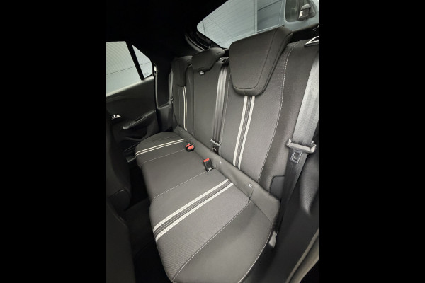 Opel Corsa 75pk GS (Camera - Stoel-/-stuurverwarming - Automatische Airco - LED - Keyless Entry - Parkeersensoren V+A - Digitaal Dashboard)