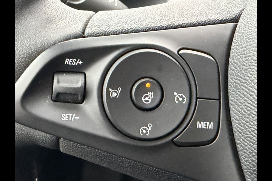 Opel Corsa 75pk GS (Camera - Stoel-/-stuurverwarming - Automatische Airco - LED - Keyless Entry - Parkeersensoren V+A - Digitaal Dashboard)