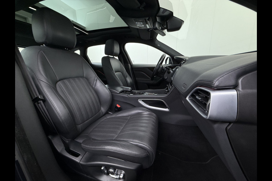 Jaguar F-Pace 2.0D AWD AUT-8 Portfolio Leer Pano-Dak Digitaal Dashboard Camera Meridian®-Audio Navi 4-Zone Ecc Android Auto Apple Carplay Pdc Stoel+Achterbankverwarming Elek.Stoelen+Memory Lmv 19" Bi-xenon Blind Spot Keyless Elek.Achterklep Origineel Nederlandse Auto Nieuwprijs  €87.786,- Zeer compleet!