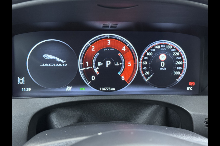 Jaguar F-Pace 2.0D AWD AUT-8 Portfolio Leer Pano-Dak Digitaal Dashboard Camera Meridian®-Audio Navi 4-Zone Ecc Android Auto Apple Carplay Pdc Stoel+Achterbankverwarming Elek.Stoelen+Memory Lmv 19" Bi-xenon Blind Spot Keyless Elek.Achterklep Origineel Nederlandse Auto Nieuwprijs  €87.786,- Zeer compleet!