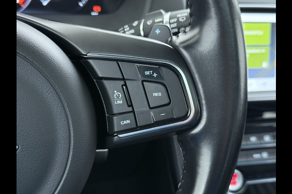 Jaguar F-Pace 2.0D AWD AUT-8 Portfolio Leer Pano-Dak Digitaal Dashboard Camera Meridian®-Audio Navi 4-Zone Ecc Android Auto Apple Carplay Pdc Stoel+Achterbankverwarming Elek.Stoelen+Memory Lmv 19" Bi-xenon Blind Spot Keyless Elek.Achterklep Origineel Nederlandse Auto Nieuwprijs  €87.786,- Zeer compleet!