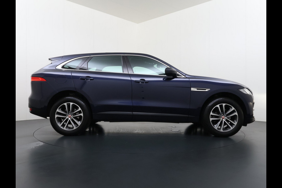 Jaguar F-Pace 2.0D AWD AUT-8 Portfolio Leer Pano-Dak Digitaal Dashboard Camera Meridian®-Audio Navi 4-Zone Ecc Android Auto Apple Carplay Pdc Stoel+Achterbankverwarming Elek.Stoelen+Memory Lmv 19" Bi-xenon Blind Spot Keyless Elek.Achterklep Origineel Nederlandse Auto Nieuwprijs  €87.786,- Zeer compleet!