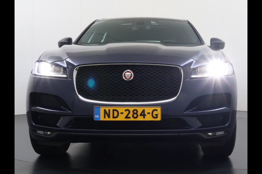 Jaguar F-Pace 2.0D AWD AUT-8 Portfolio Leer Pano-Dak Digitaal Dashboard Camera Meridian®-Audio Navi 4-Zone Ecc Android Auto Apple Carplay Pdc Stoel+Achterbankverwarming Elek.Stoelen+Memory Lmv 19" Bi-xenon Blind Spot Keyless Elek.Achterklep Origineel Nederlandse Auto Nieuwprijs  €87.786,- Zeer compleet!