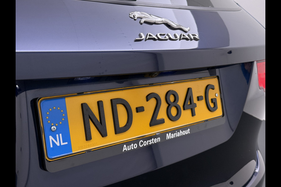 Jaguar F-Pace 2.0D AWD AUT-8 Portfolio Leer Pano-Dak Digitaal Dashboard Camera Meridian®-Audio Navi 4-Zone Ecc Android Auto Apple Carplay Pdc Stoel+Achterbankverwarming Elek.Stoelen+Memory Lmv 19" Bi-xenon Blind Spot Keyless Elek.Achterklep Origineel Nederlandse Auto Nieuwprijs  €87.786,- Zeer compleet!