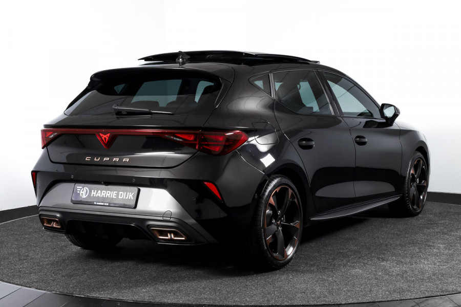CUPRA Leon 1.5 TSI e-Hybrid 204 PK Performance | S/K-Panodak | Sennheiser | Dig. Cockpit | Adapt. Cruise | Stoel-+Stuurverw. | Elek. stoelen | Camera | NAV + App. Connect | ECC | Sennheiser | LM 18" | 2484