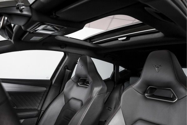 CUPRA Leon 1.5 TSI e-Hybrid 204 PK Performance | S/K-Panodak | Sennheiser | Dig. Cockpit | Adapt. Cruise | Stoel-+Stuurverw. | Elek. stoelen | Camera | NAV + App. Connect | ECC | Sennheiser | LM 18" | 2484