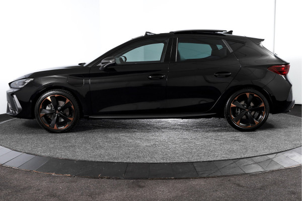 CUPRA Leon 1.5 TSI e-Hybrid 204 PK Performance | S/K-Panodak | Sennheiser | Dig. Cockpit | Adapt. Cruise | Stoel-+Stuurverw. | Elek. stoelen | Camera | NAV + App. Connect | ECC | Sennheiser | LM 18" | 2484