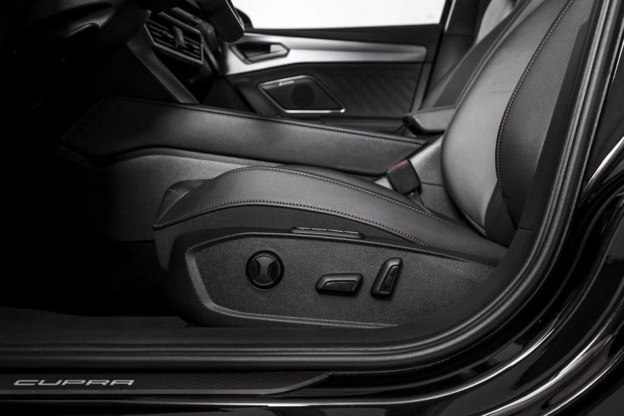 CUPRA Leon 1.5 TSI e-Hybrid 204 PK Performance | S/K-Panodak | Sennheiser | Dig. Cockpit | Adapt. Cruise | Stoel-+Stuurverw. | Elek. stoelen | Camera | NAV + App. Connect | ECC | Sennheiser | LM 18" | 2484