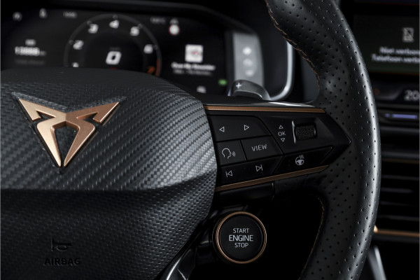 CUPRA Leon 1.5 TSI e-Hybrid 204 PK Performance | S/K-Panodak | Sennheiser | Dig. Cockpit | Adapt. Cruise | Stoel-+Stuurverw. | Elek. stoelen | Camera | NAV + App. Connect | ECC | Sennheiser | LM 18" | 2484