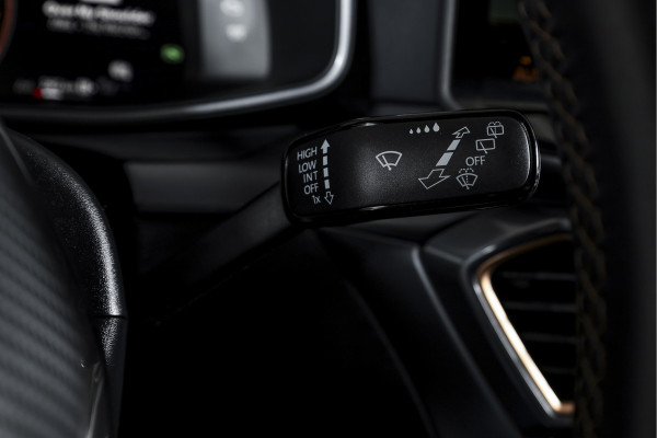CUPRA Leon 1.5 TSI e-Hybrid 204 PK Performance | S/K-Panodak | Sennheiser | Dig. Cockpit | Adapt. Cruise | Stoel-+Stuurverw. | Elek. stoelen | Camera | NAV + App. Connect | ECC | Sennheiser | LM 18" | 2484