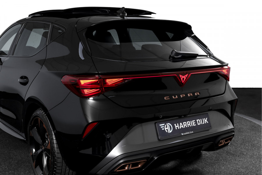 CUPRA Leon 1.5 TSI e-Hybrid 204 PK Performance | S/K-Panodak | Sennheiser | Dig. Cockpit | Adapt. Cruise | Stoel-+Stuurverw. | Elek. stoelen | Camera | NAV + App. Connect | ECC | Sennheiser | LM 18" | 2484