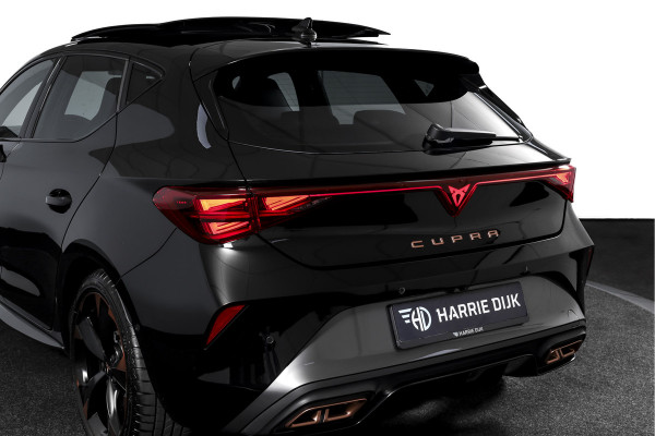 CUPRA Leon 1.5 TSI e-Hybrid 204 PK Performance | S/K-Panodak | Sennheiser | Dig. Cockpit | Adapt. Cruise | Stoel-+Stuurverw. | Elek. stoelen | Camera | NAV + App. Connect | ECC | Sennheiser | LM 18" | 2484