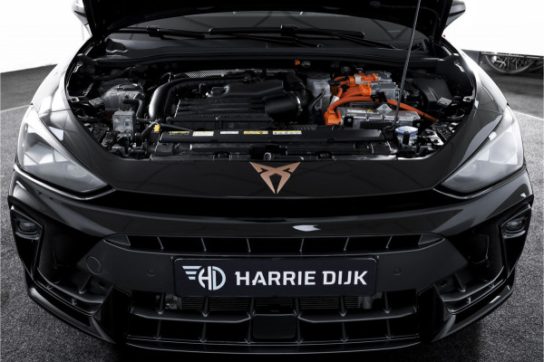 CUPRA Leon 1.5 TSI e-Hybrid 204 PK Performance | S/K-Panodak | Sennheiser | Dig. Cockpit | Adapt. Cruise | Stoel-+Stuurverw. | Elek. stoelen | Camera | NAV + App. Connect | ECC | Sennheiser | LM 18" | 2484
