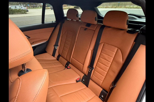 BMW 3 Serie Touring 330e Automaat M- Sport pakket, panoramadak, electr. trekhaak, camera, conqac leder sportinterieur