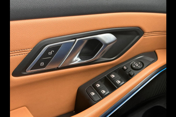 BMW 3 Serie Touring 330e Automaat M- Sport pakket, panoramadak, electr. trekhaak, camera, conqac leder sportinterieur