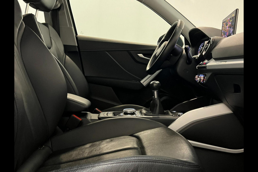 Audi Q2 30 TFSI / Leder / Navi / Camera / Stoelverwarming