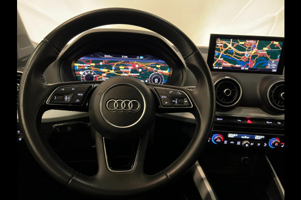 Audi Q2 30 TFSI / Leder / Navi / Camera / Stoelverwarming