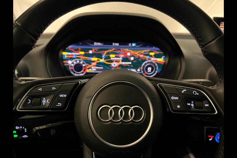 Audi Q2 30 TFSI / Leder / Navi / Camera / Stoelverwarming