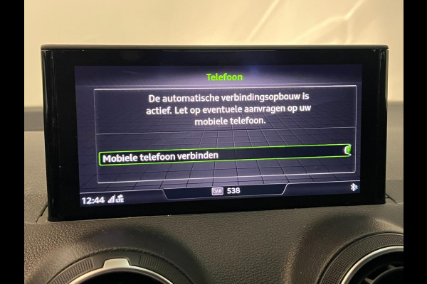 Audi Q2 30 TFSI / Leder / Navi / Camera / Stoelverwarming