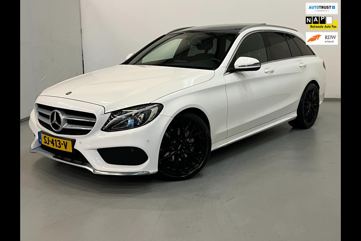 Mercedes-Benz C-Klasse Estate 180 / AMG / Pano / NL-auto / Trekhaak