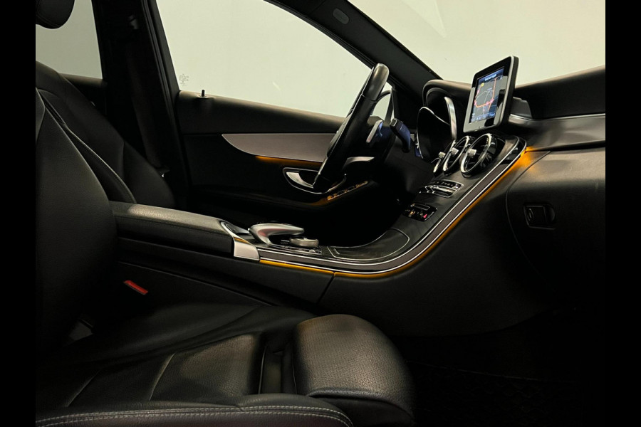 Mercedes-Benz C-Klasse Estate 180 / AMG / Pano / NL-auto / Trekhaak